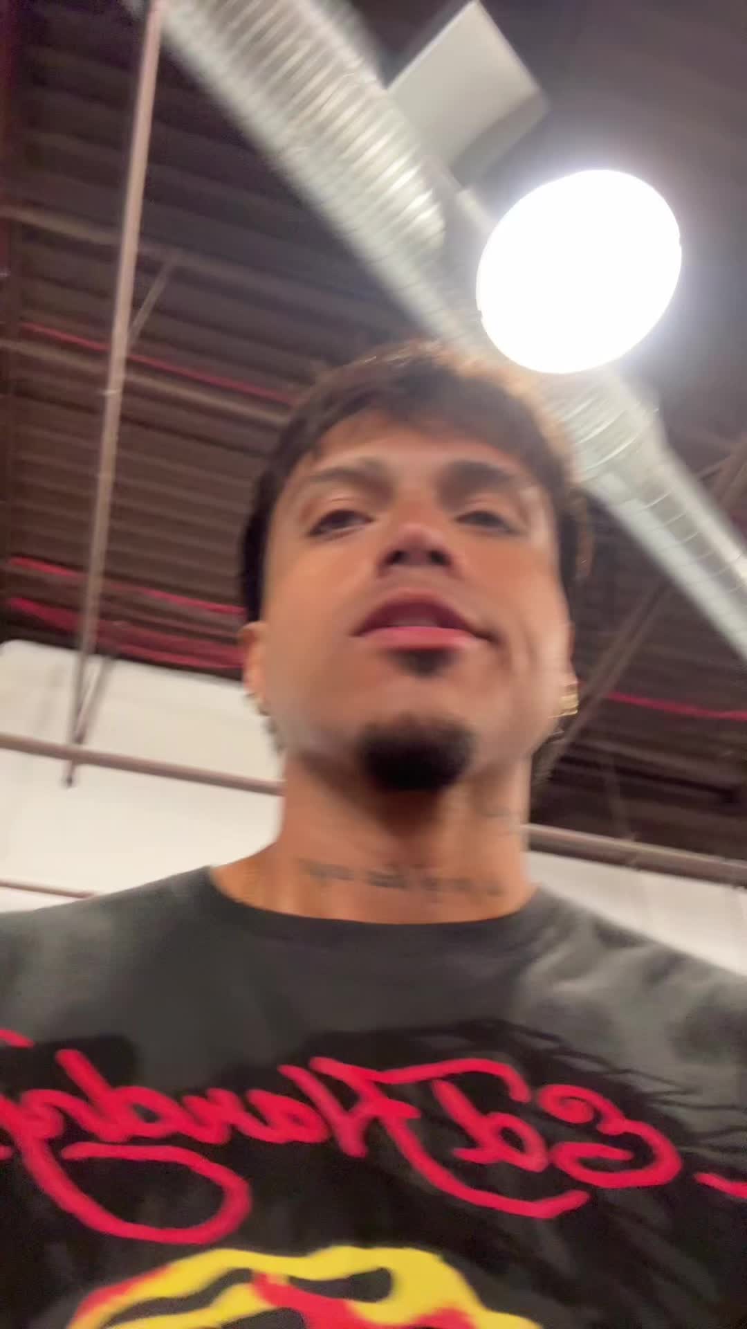 @morefonz2x