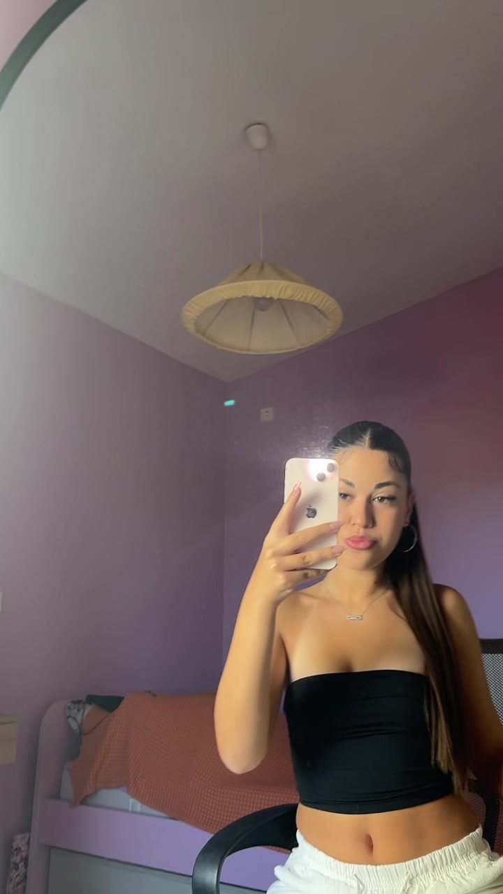 @𝒦𝒾𝓇𝒾𝒶𝓀𝒾