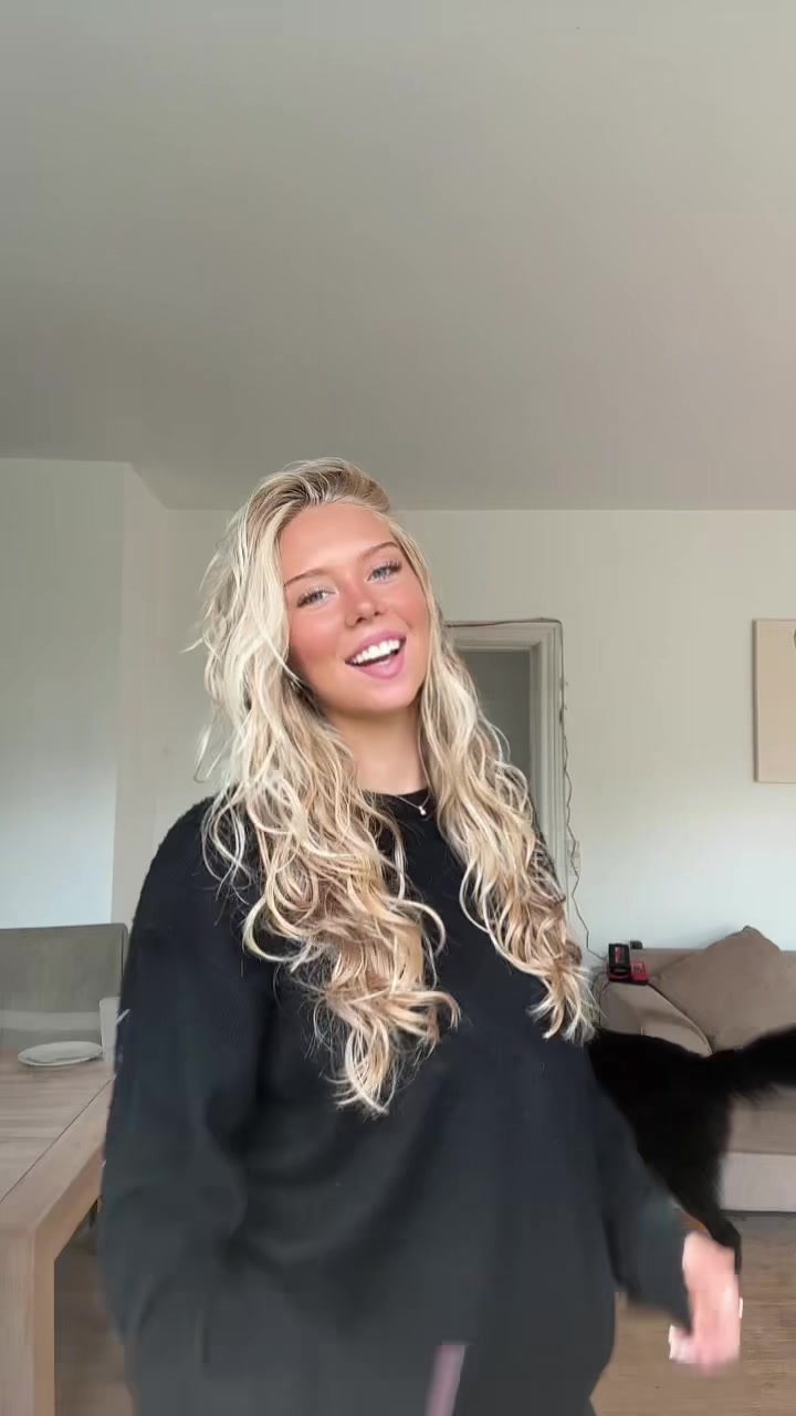 @Sabrina