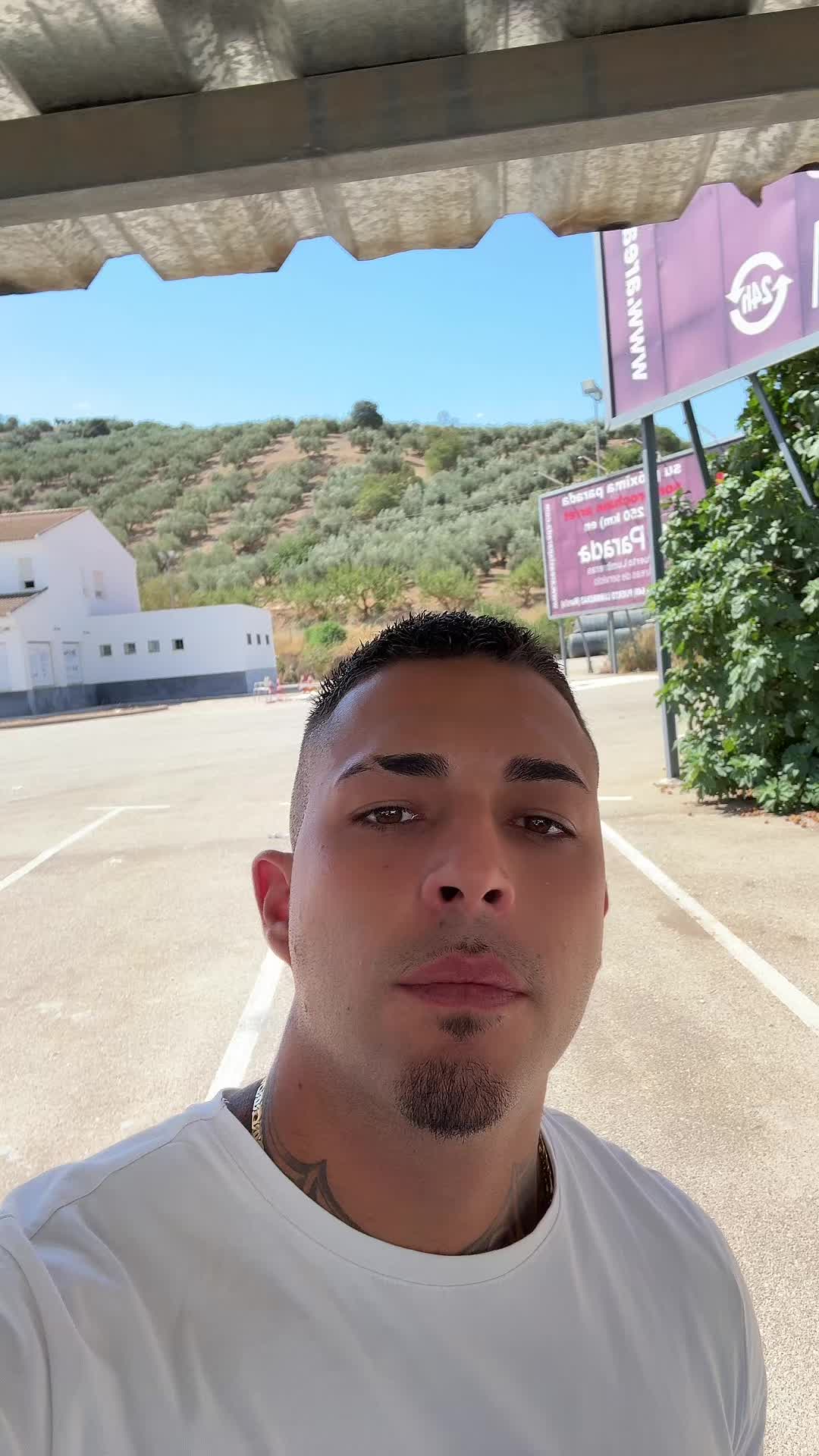 @alexgi