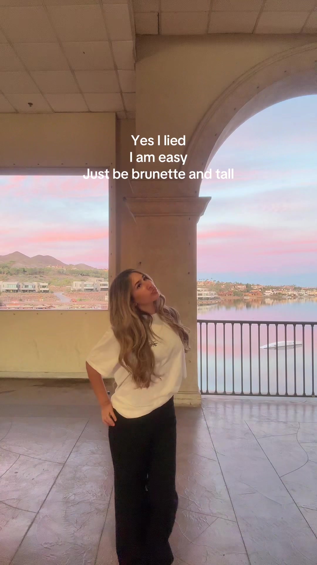 @⃟