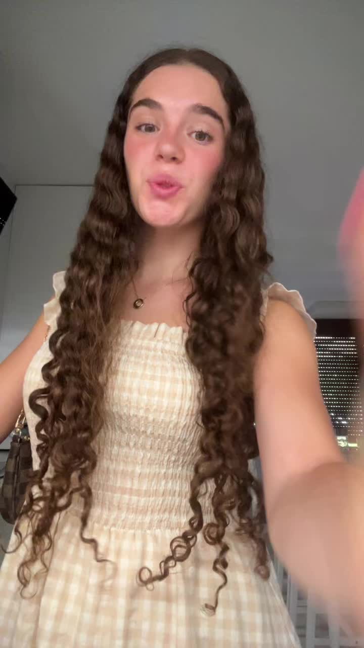 @user444111653