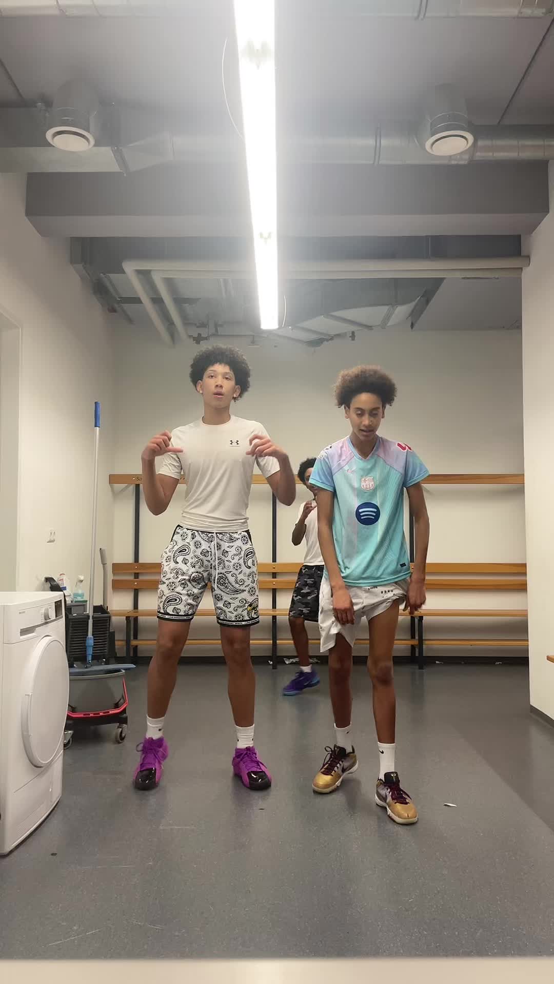 @j2kb.xyz
