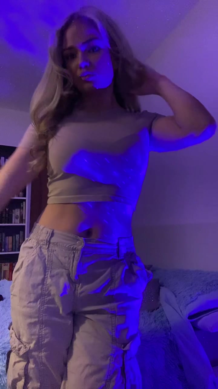 @ellie