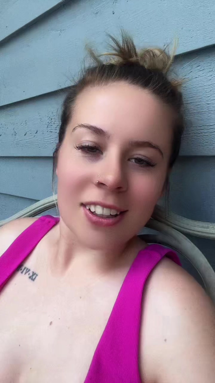 @Skylar🫶🏼🧛🏻♀️