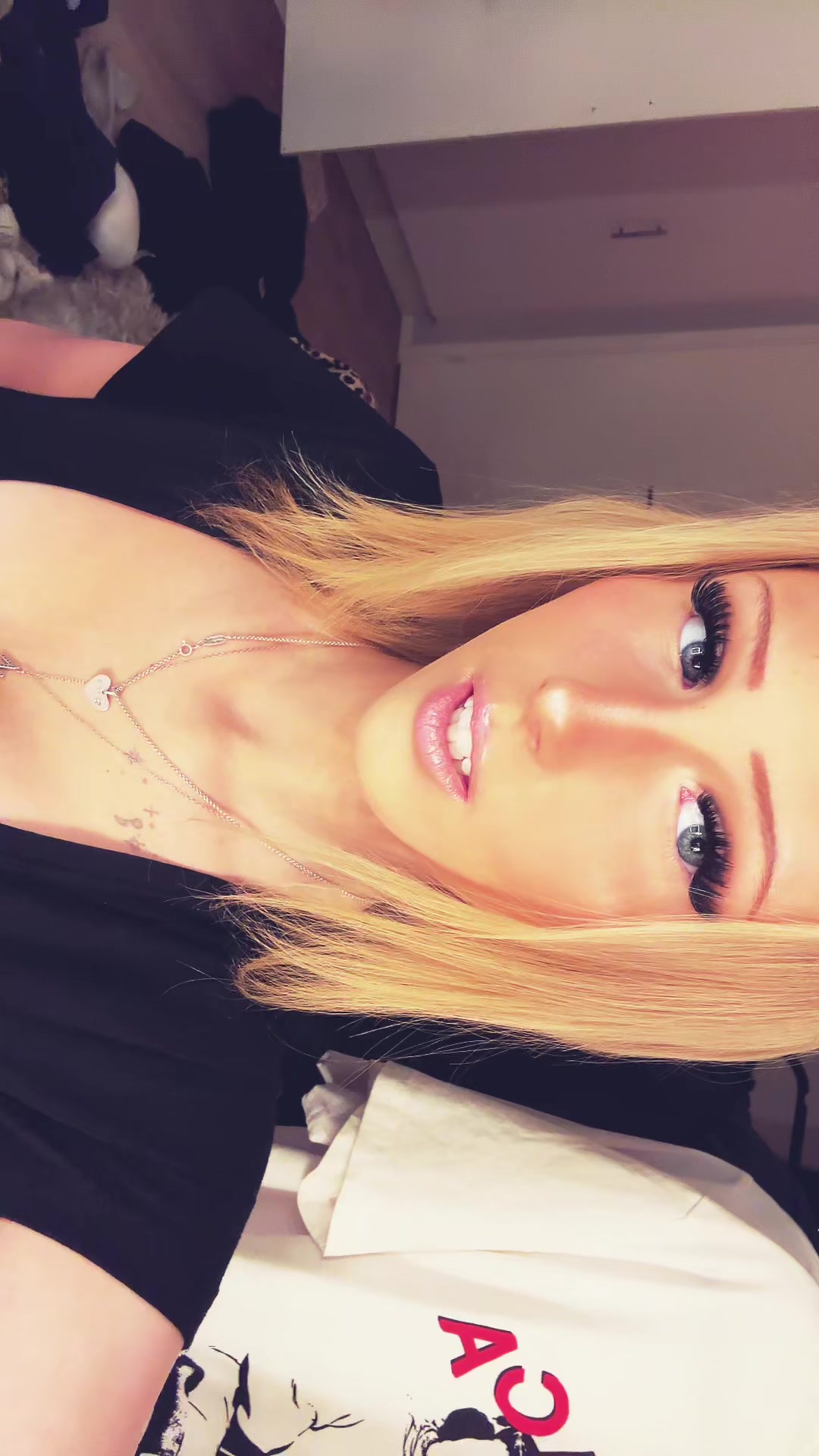 @💋😚