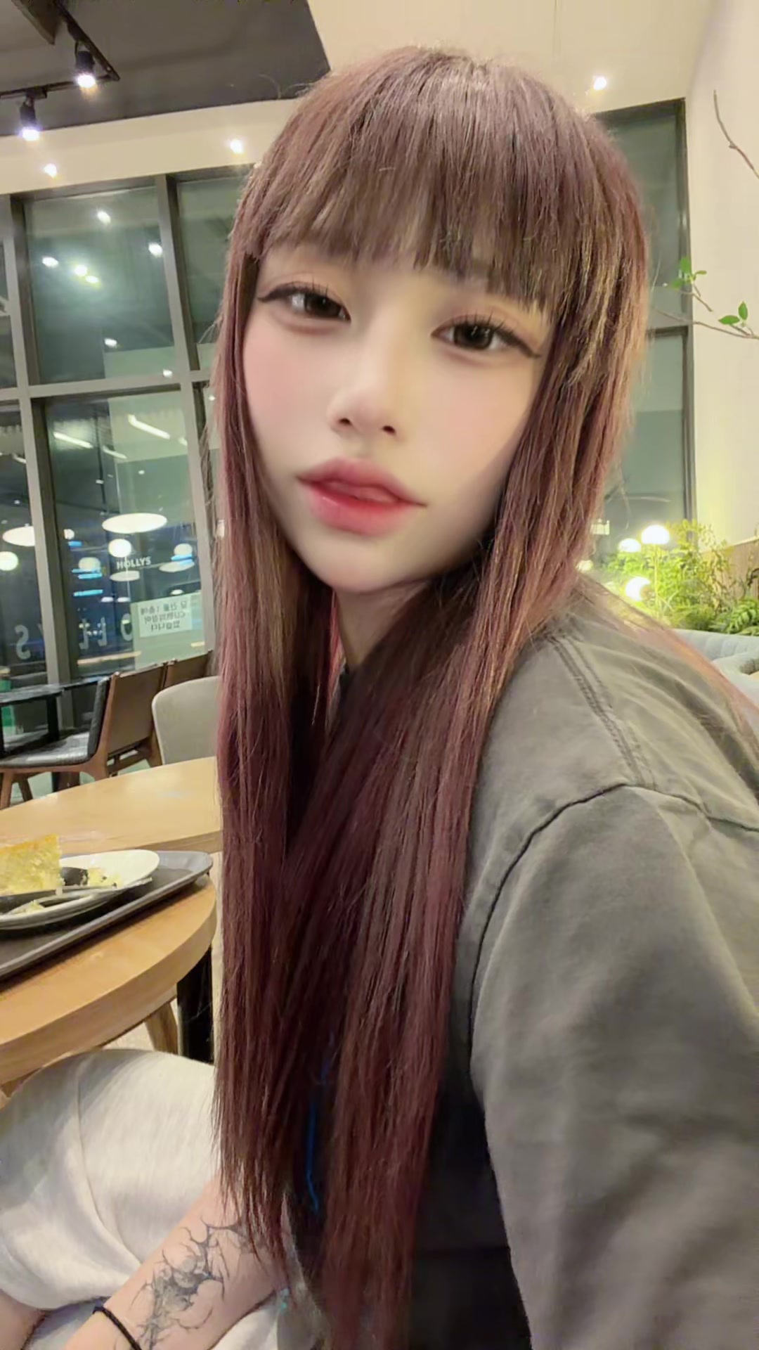 @YN