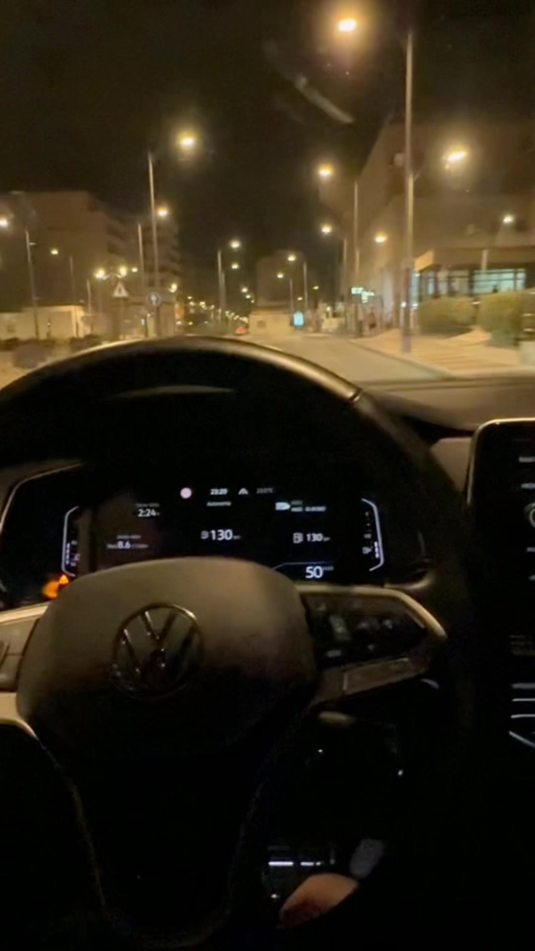 @Amina_be