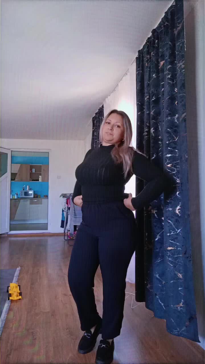 @Claudya Szilagyi