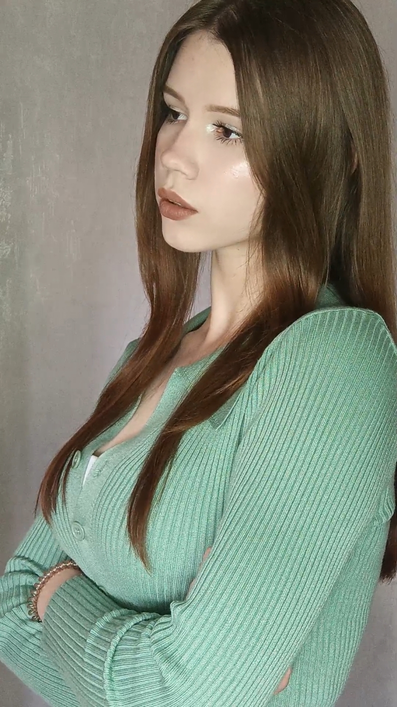 @Annieva