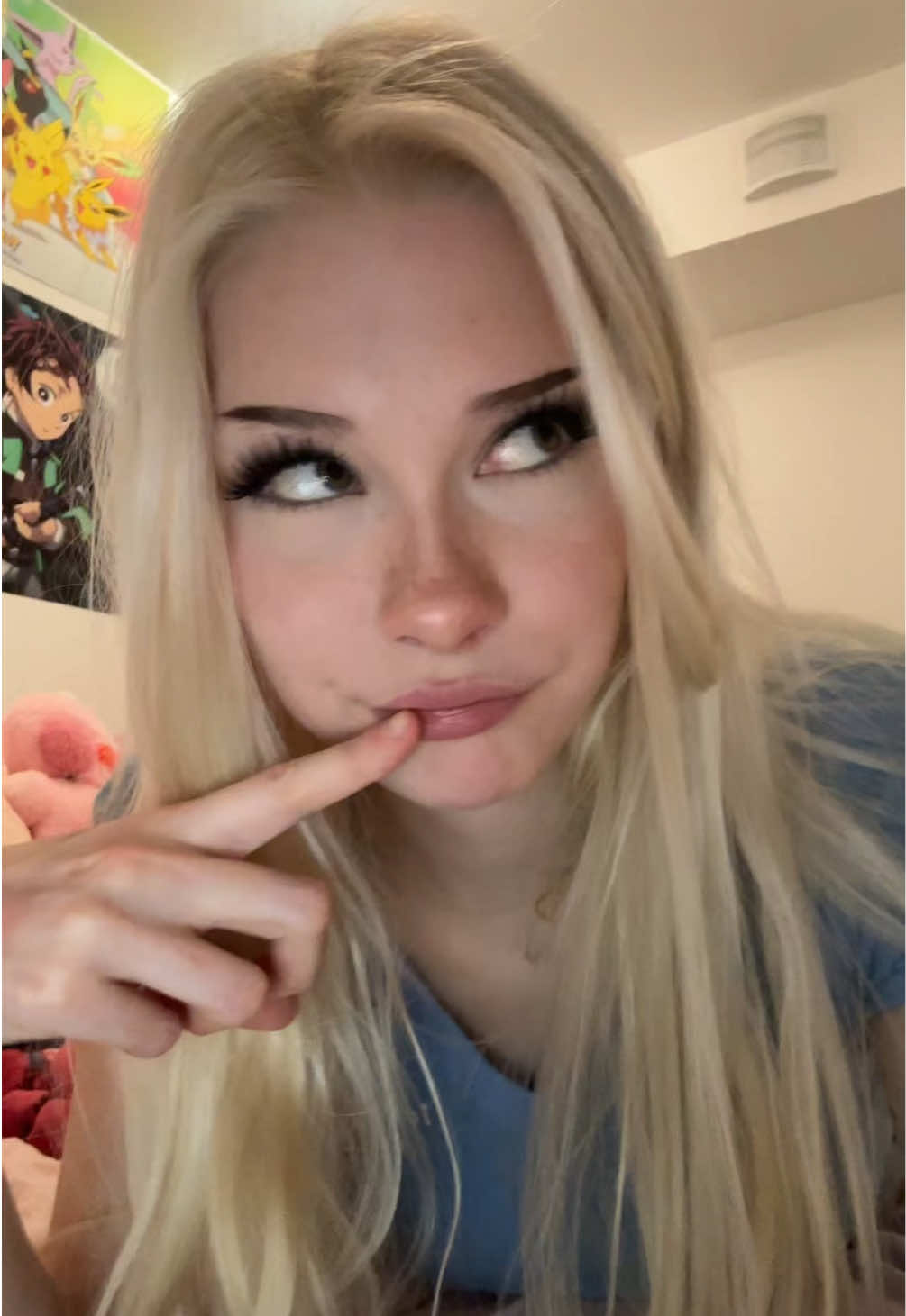 @Airi👾