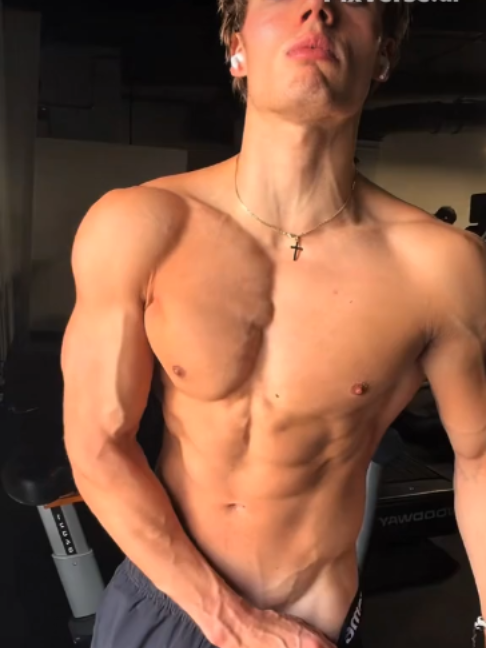 @Fit Man AI