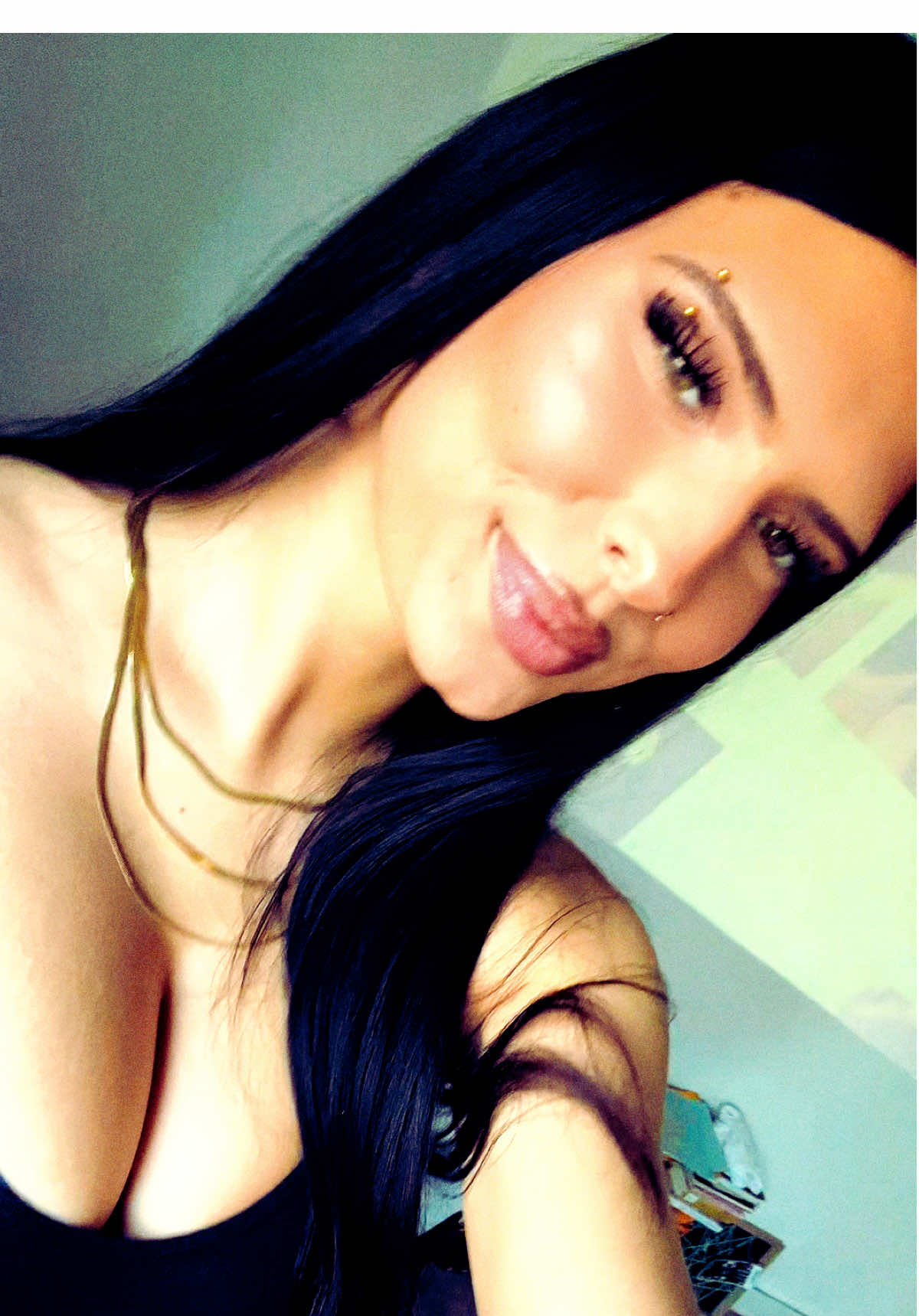 @￴