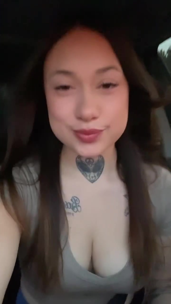@Selena 🦋