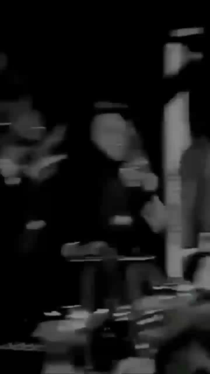 @🖤