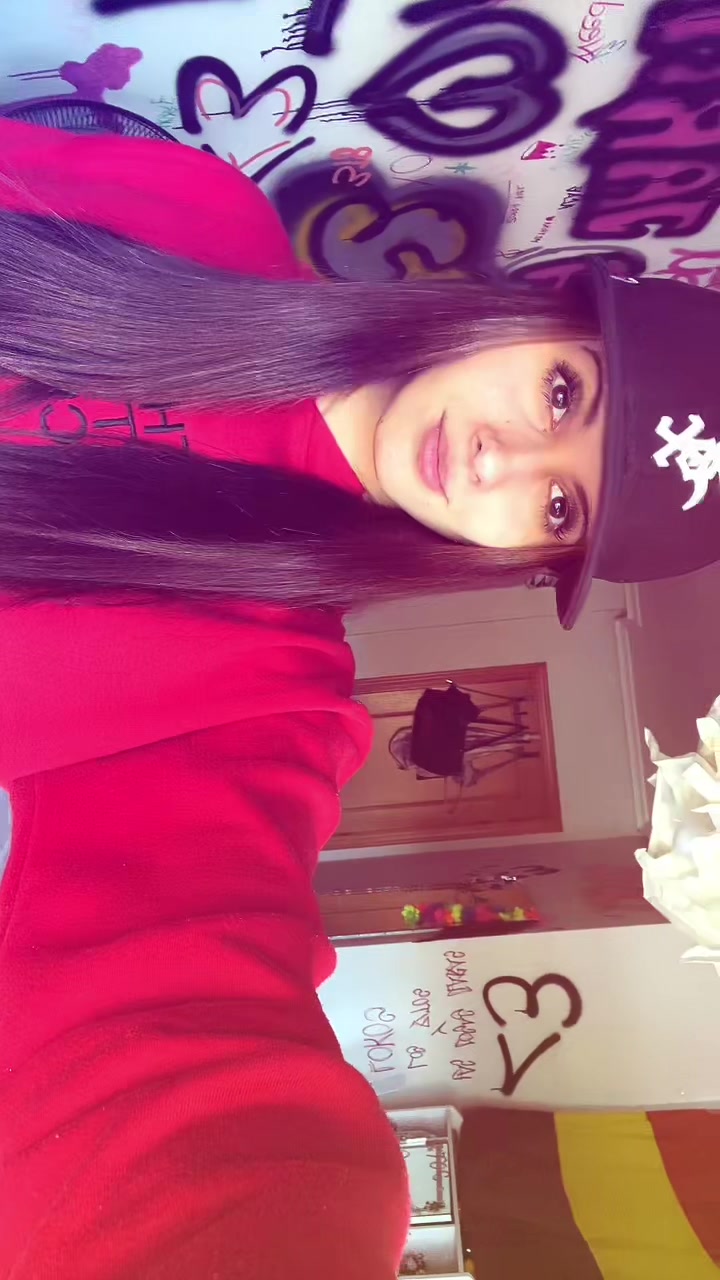 @<3