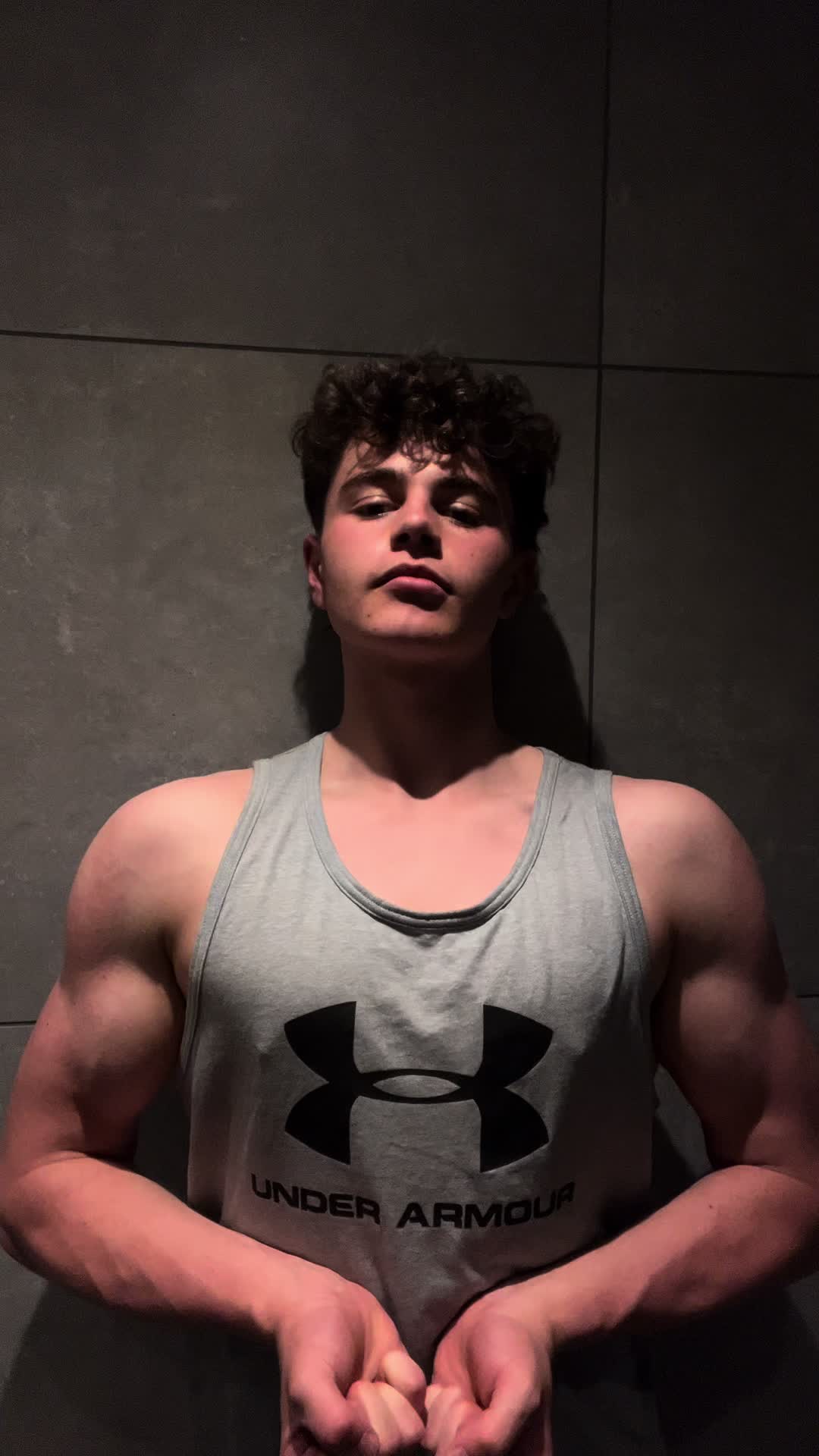 @Aiden🦇