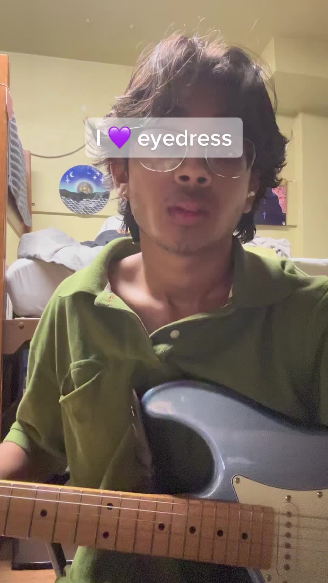 @KM