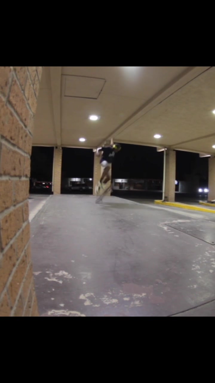 @SkateboardSammy