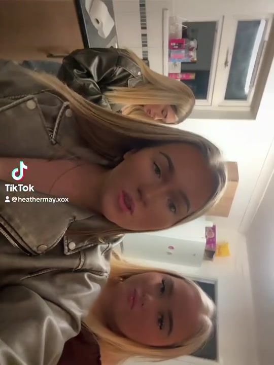 @danielle_walsh_21