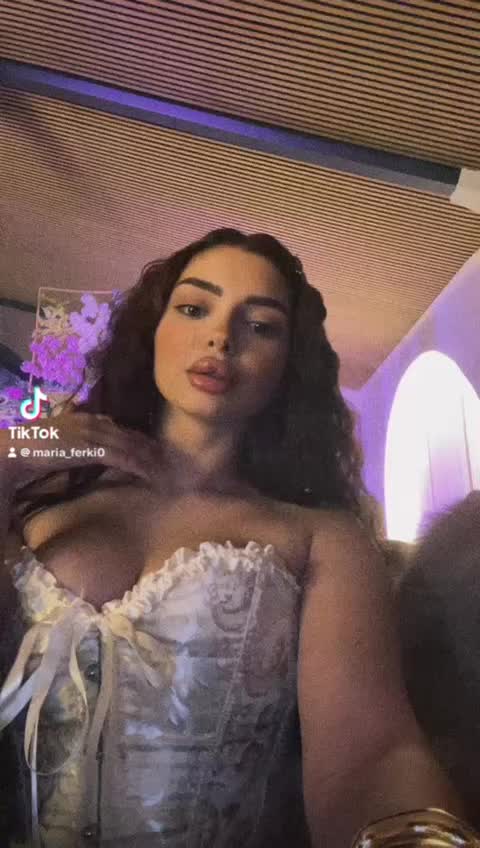 @𝐈🧁