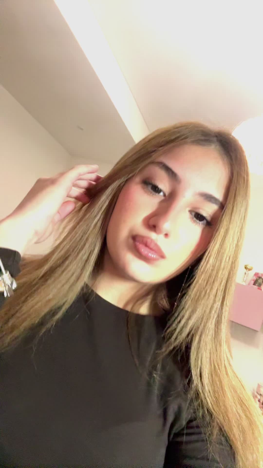 @𝓂𝒶𝓇𝒾