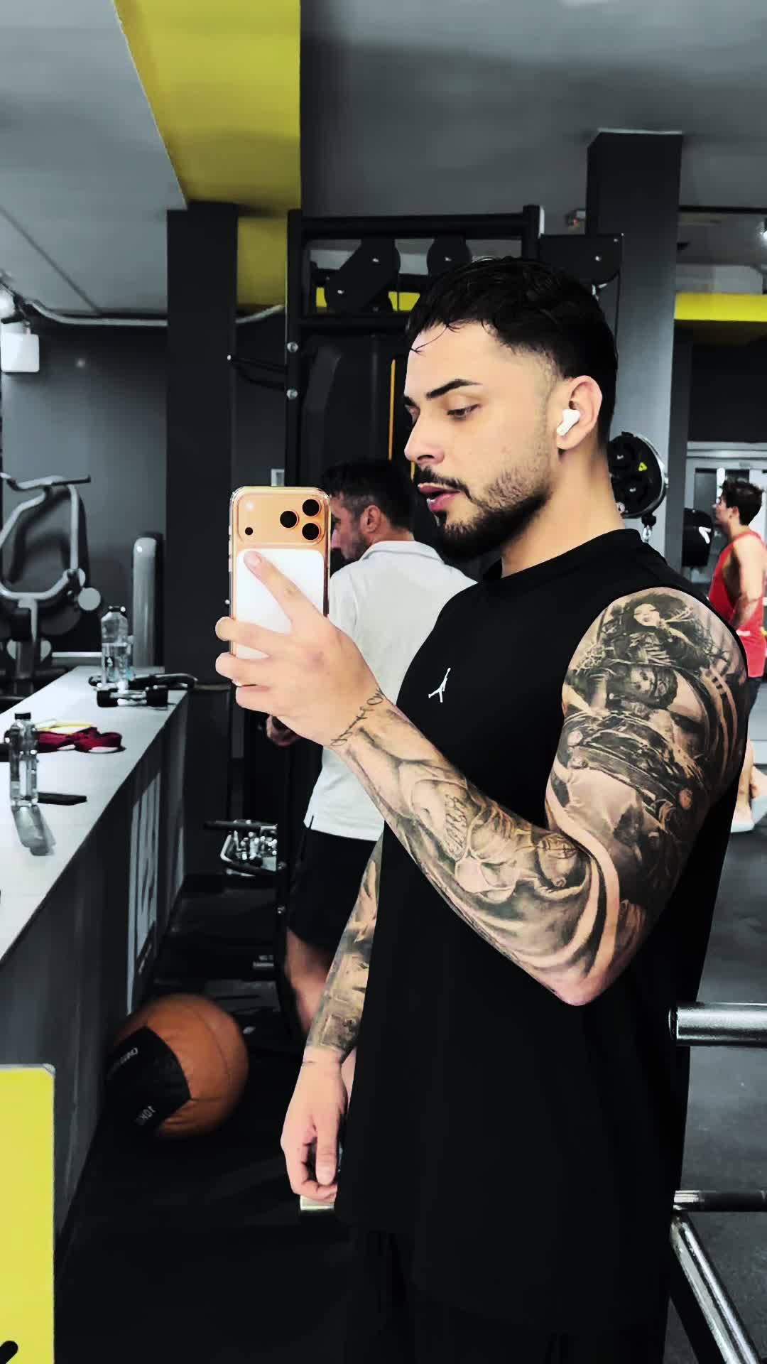 @mariombx