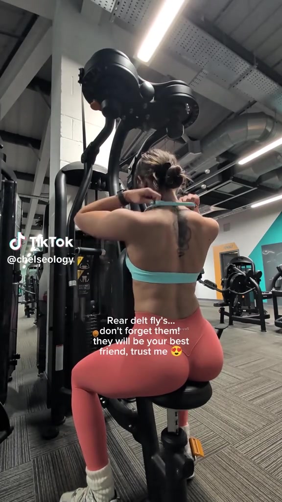 @TheGirlInTheGreenScarf