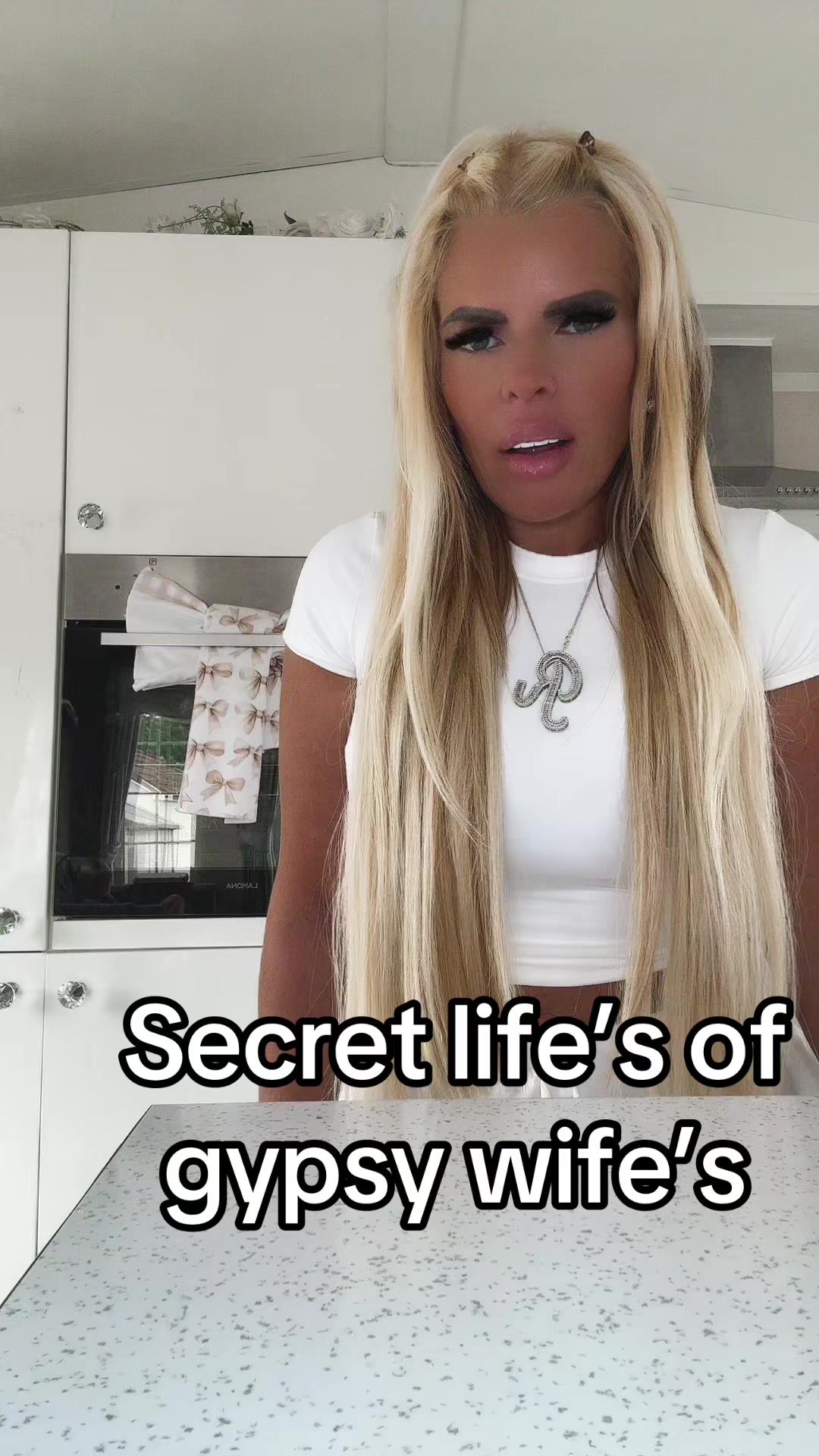 @The crazy blonde