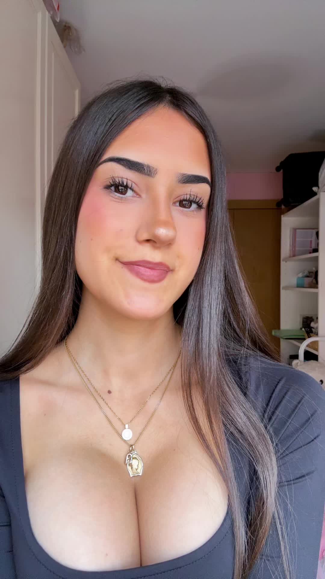 @adriana