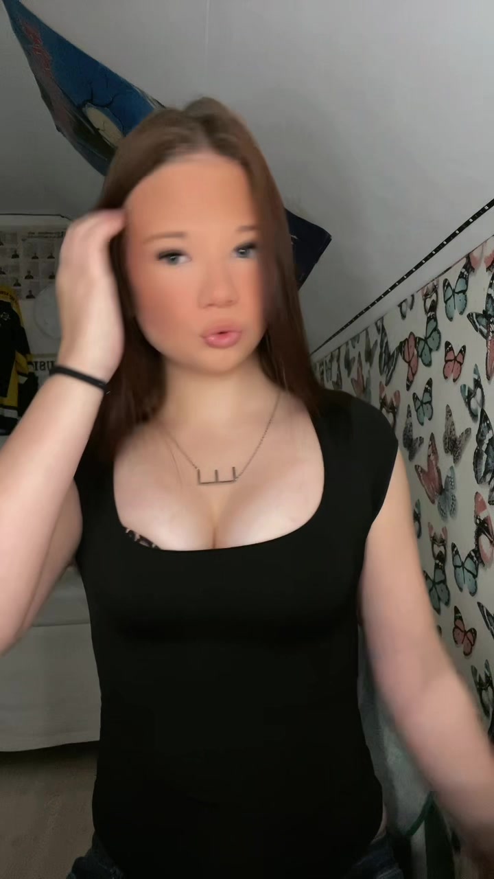 @𝓔𝓿𝓮𝓵𝓲𝓷𝓪