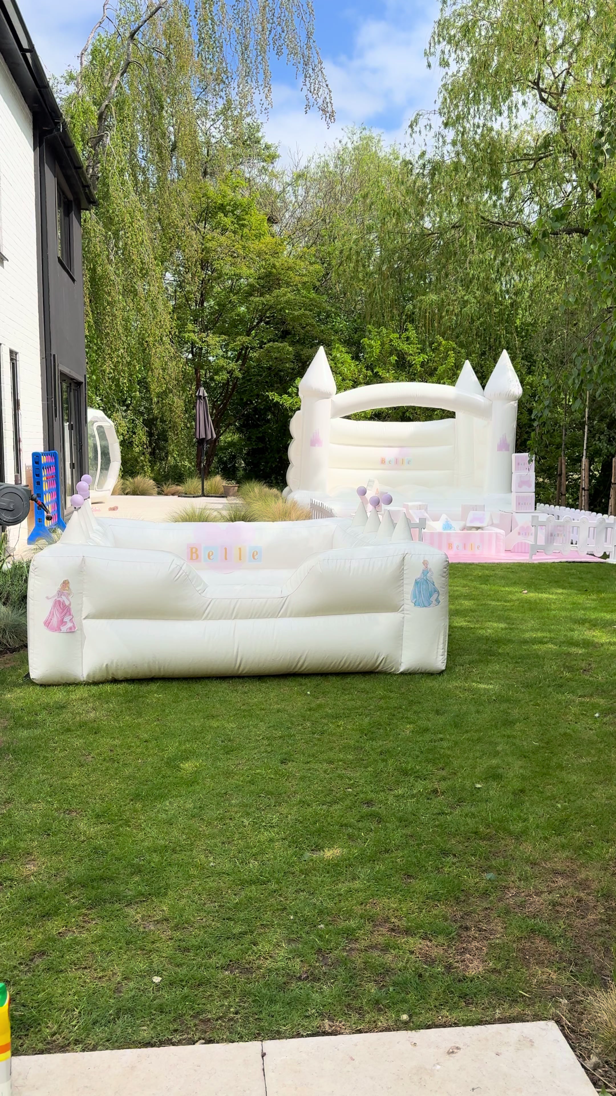@Luxury softplay company