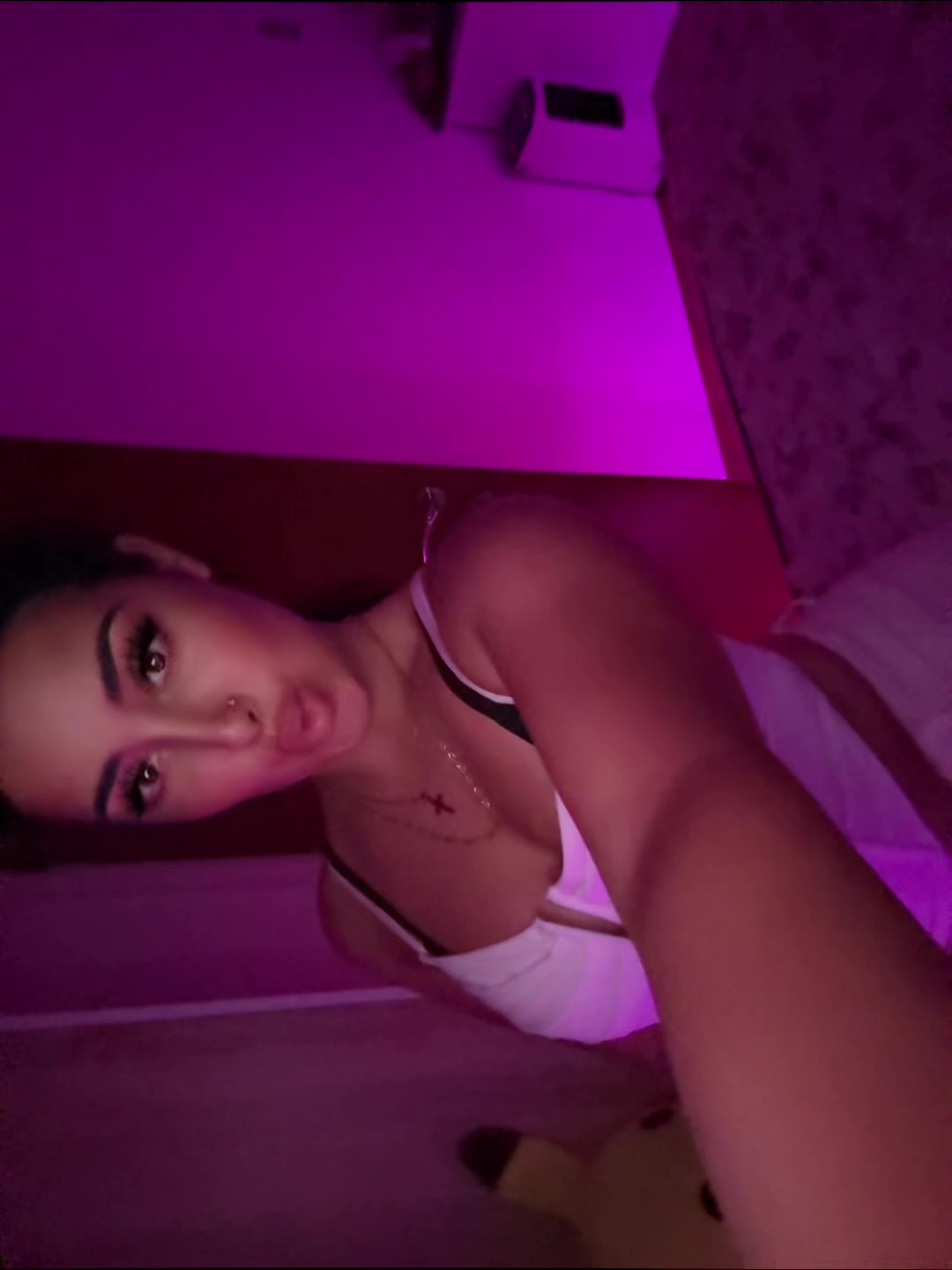 @𝐒𝐀𝐑𝐀 𝐒𝐓𝐎𝐀𝐍𝐎𝐕𝐒𝐊𝐀