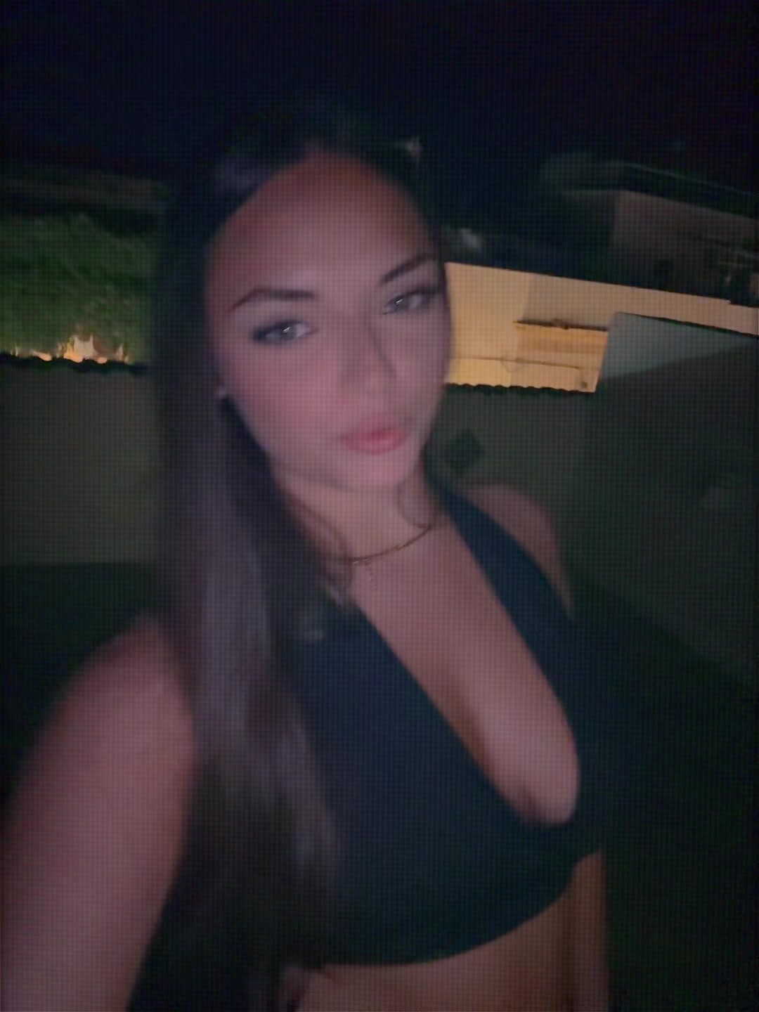 @l€na