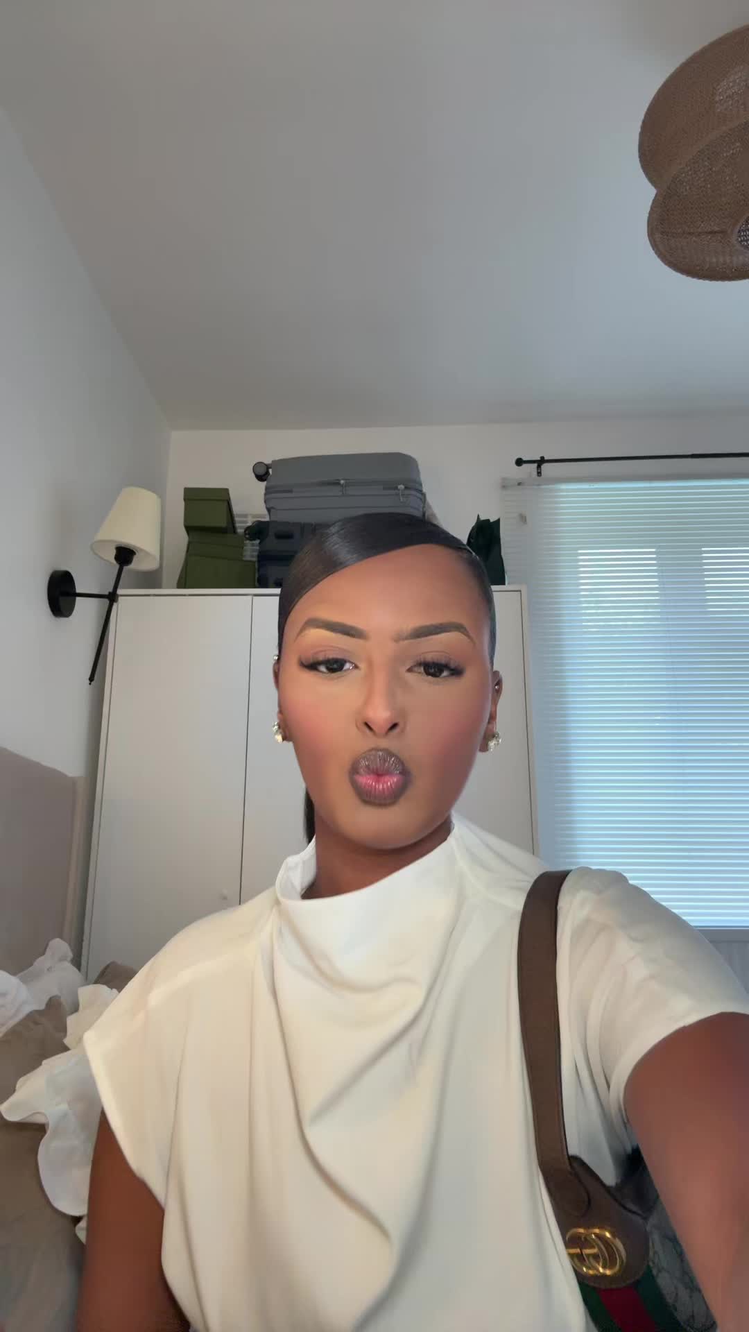 @nadzino
