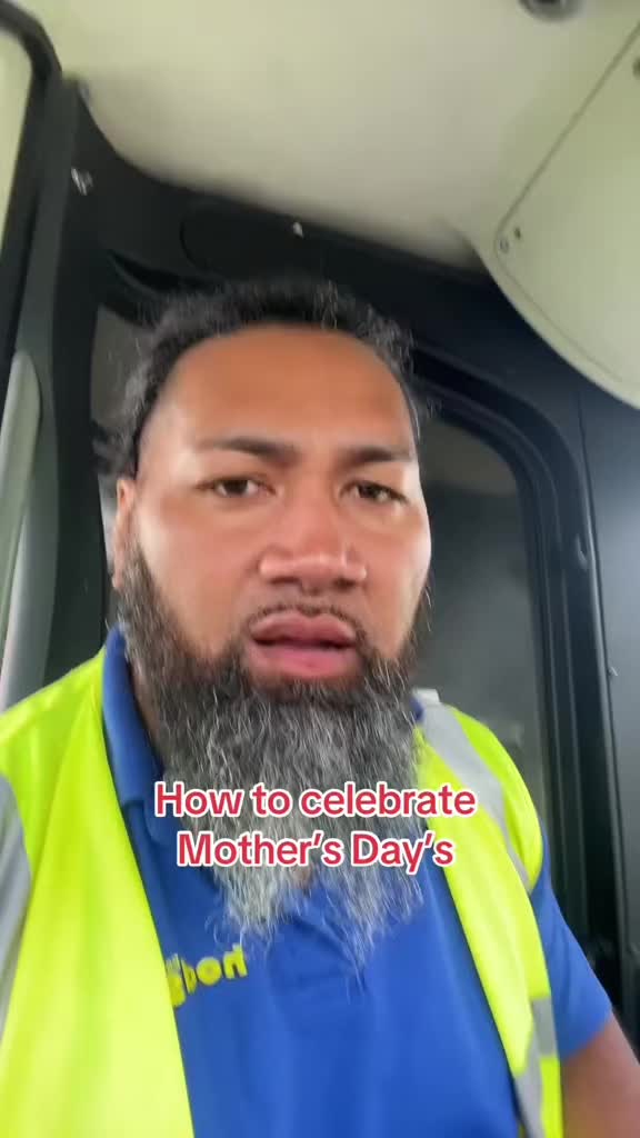 @Dancing Bus Driver 🇹🇴❤️💛🖤