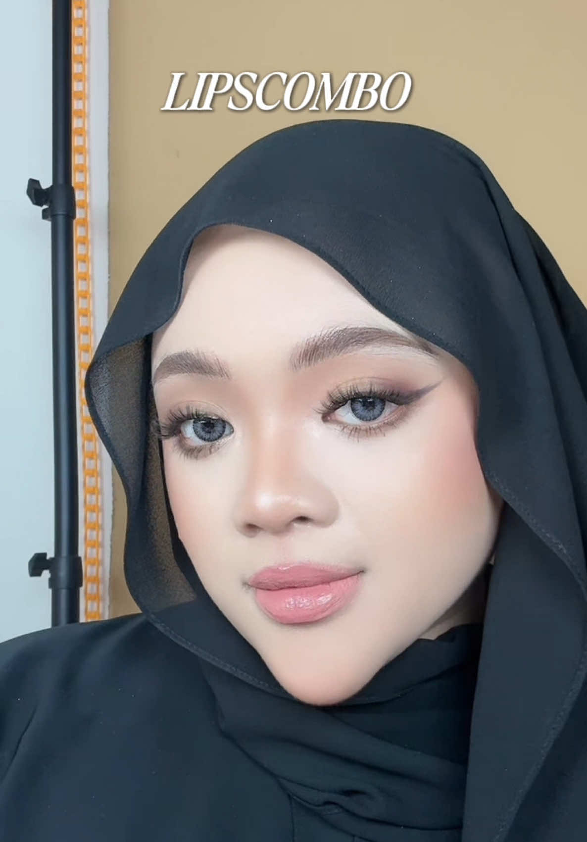 @maaezcosmetics