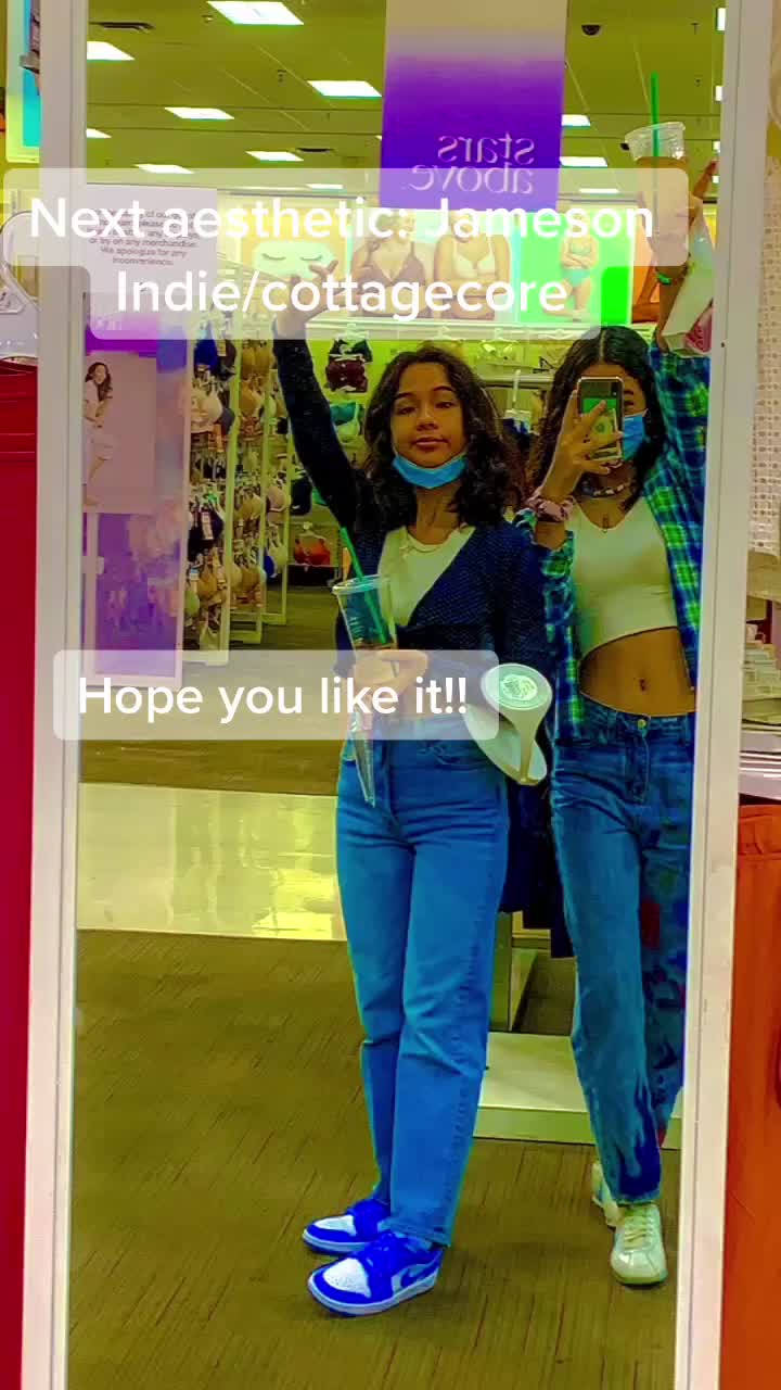@Vibes ✨