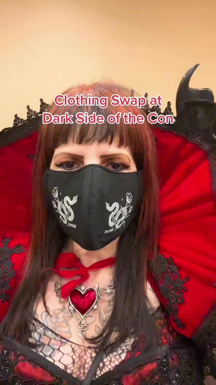 @Granny Goth Rauncie
