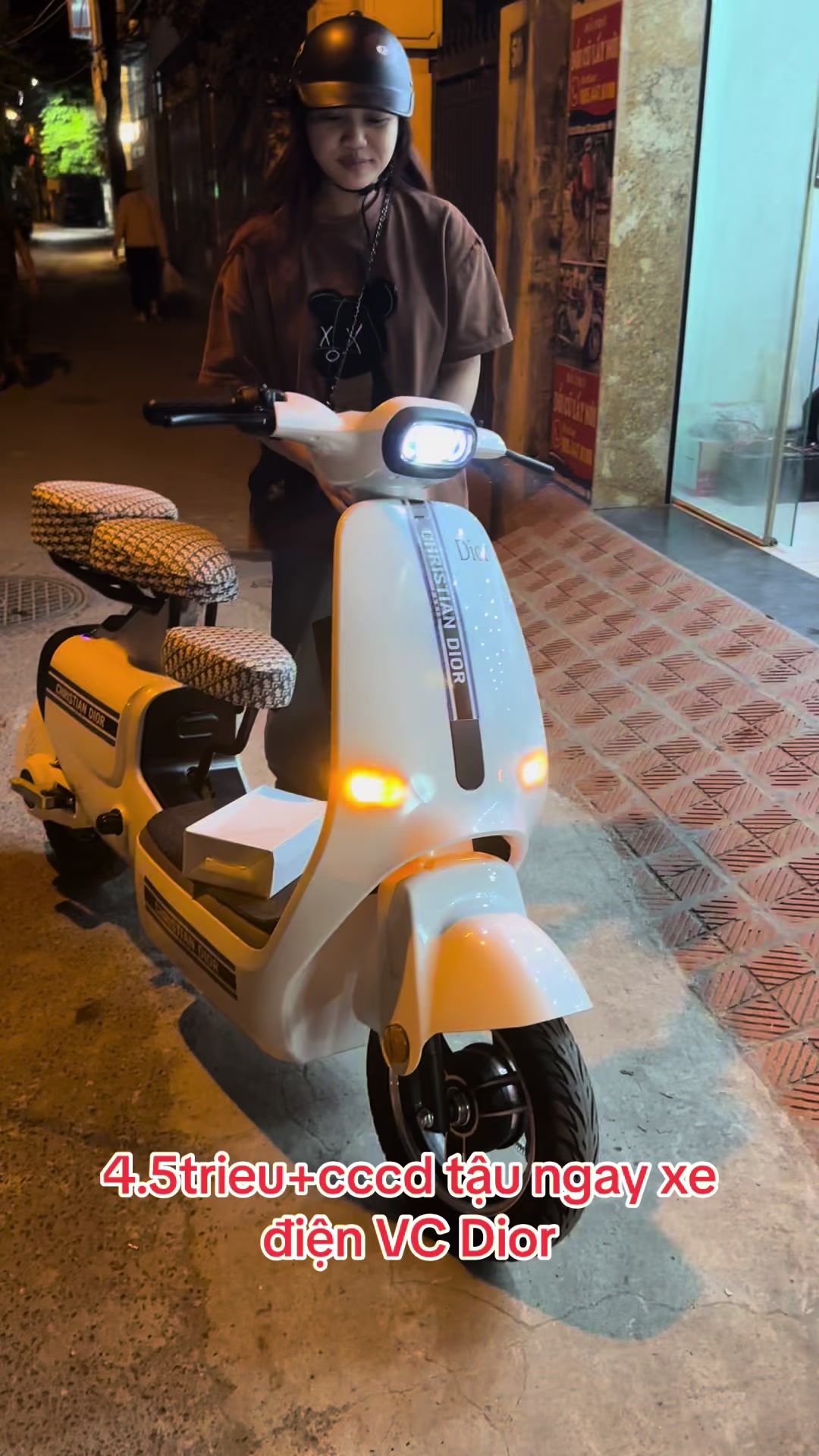 @Xe điện Hà Nội