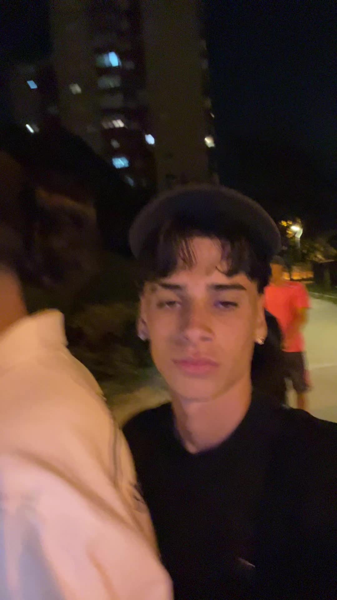 @GR🌐