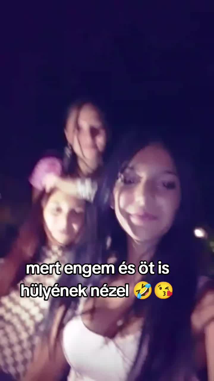 @Melcsy😈❤️
