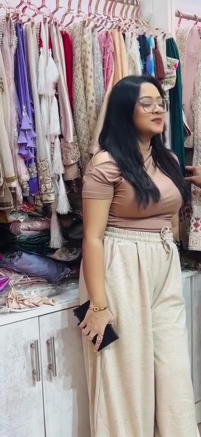@Bd Model & Actress