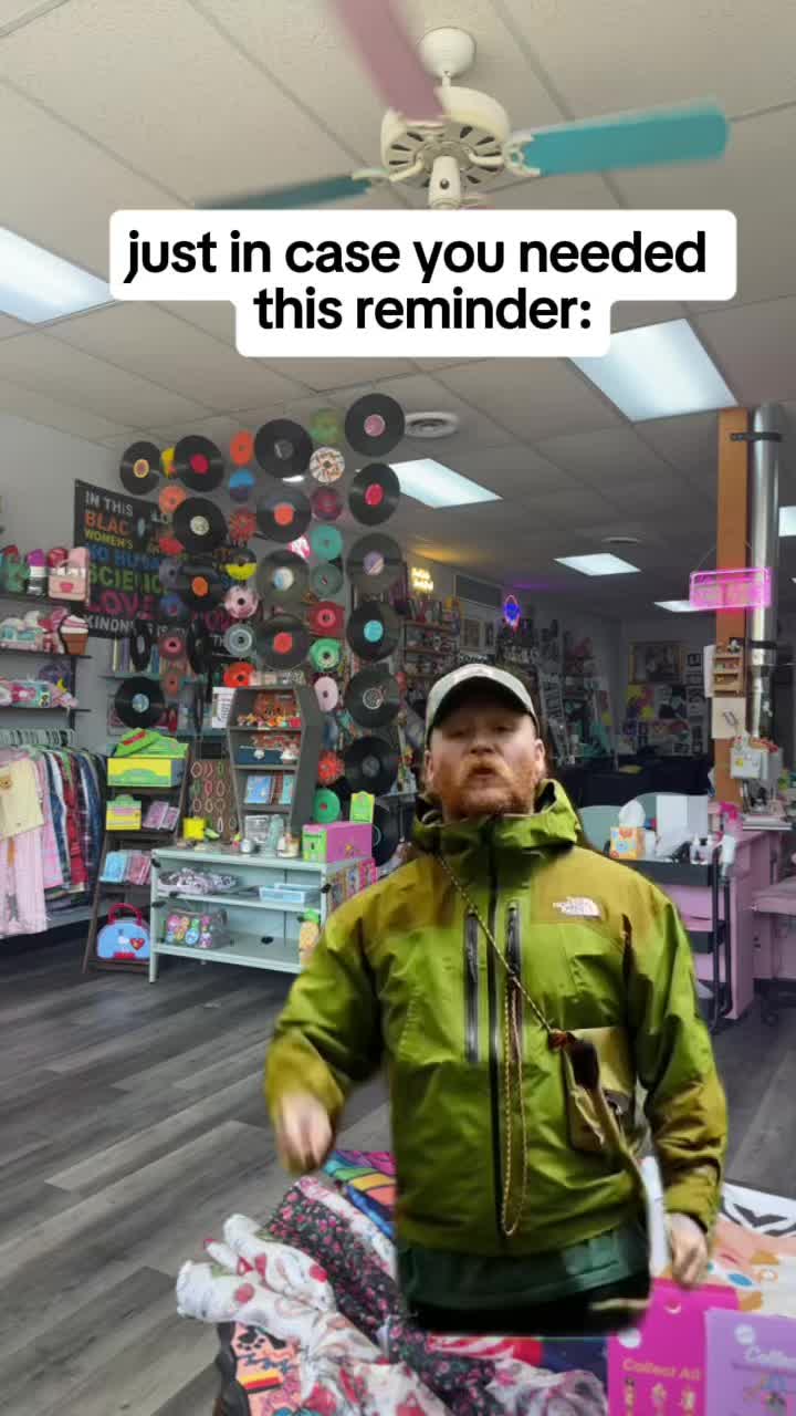 @TheLipstickTwins