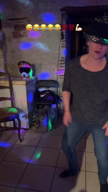 @Angellafolledingue