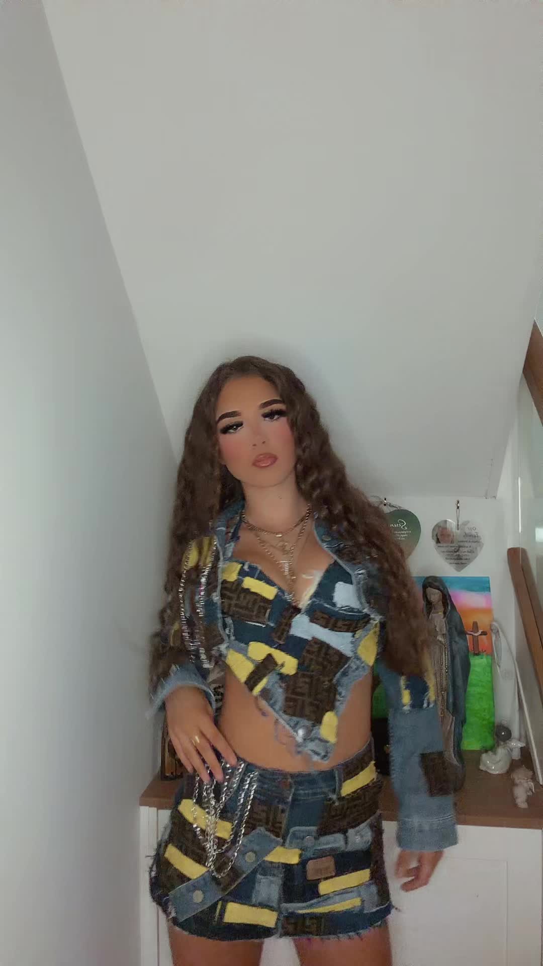 @𝓑𝓮𝓵𝓵𝓪-𝓫𝓸𝓸♛