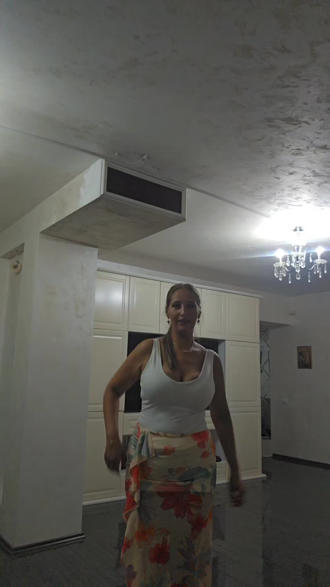 @Mony Monica55