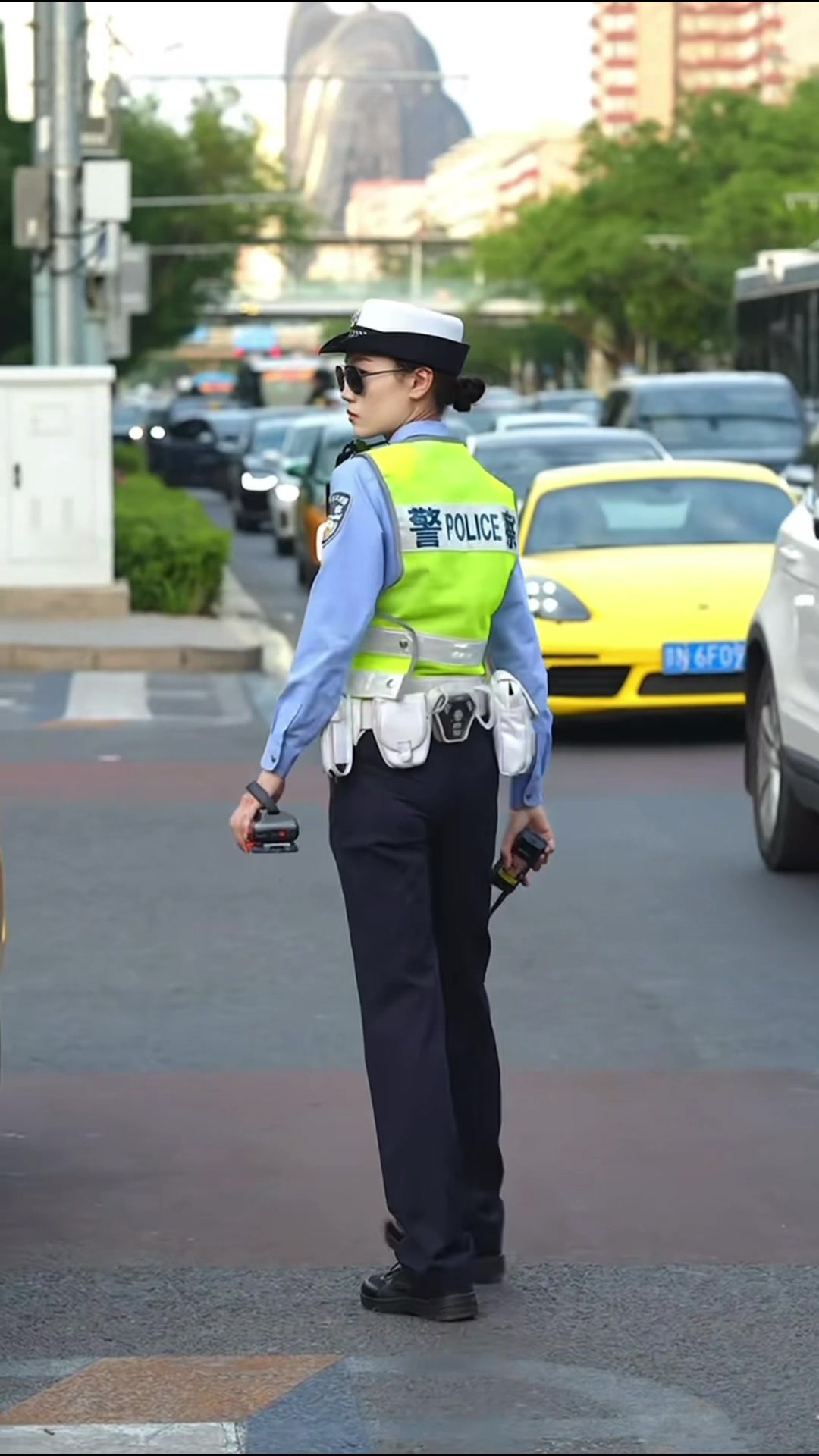 @花木兰👮