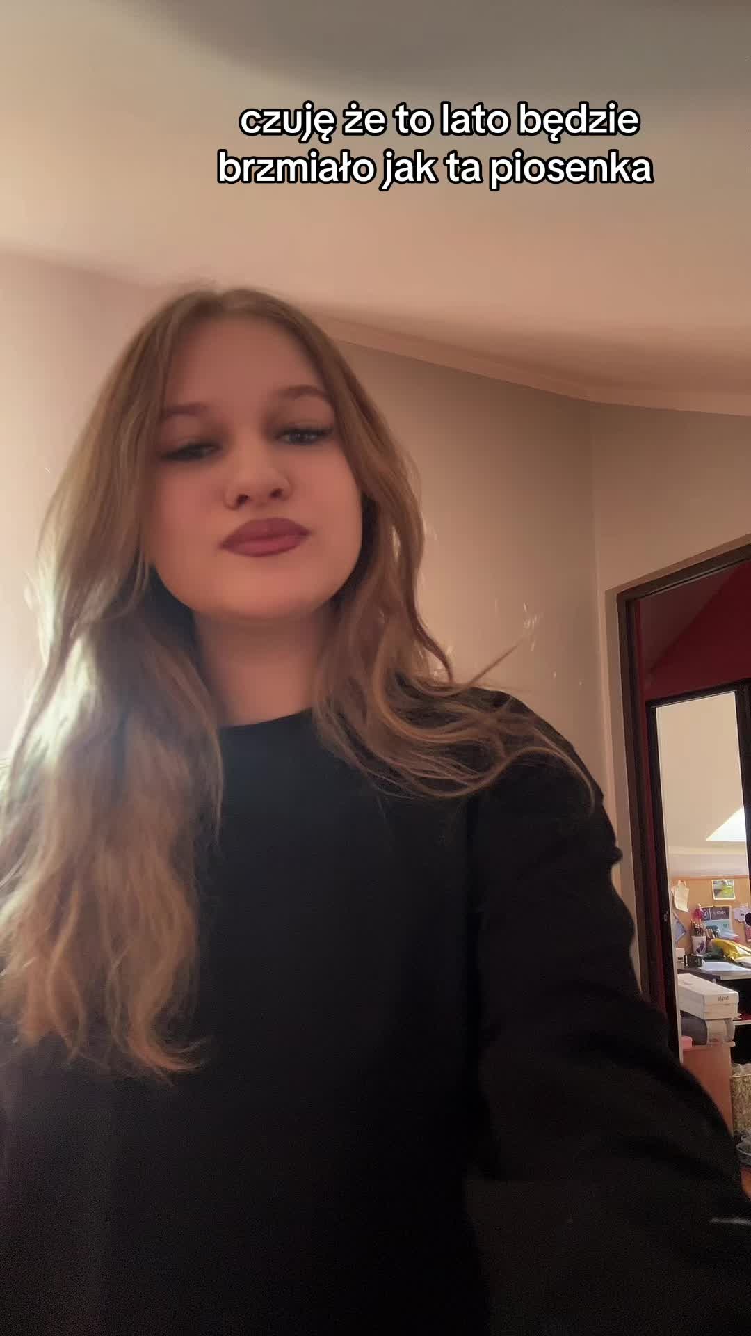 @AiluJ <3