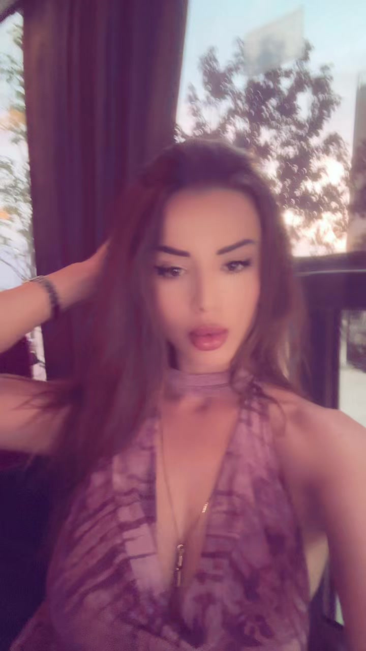 @Emilyy 🦋💎
